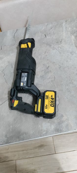 сабельная пила ,новая