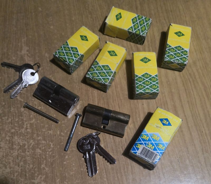 Катинари, патрони за секретни брави,