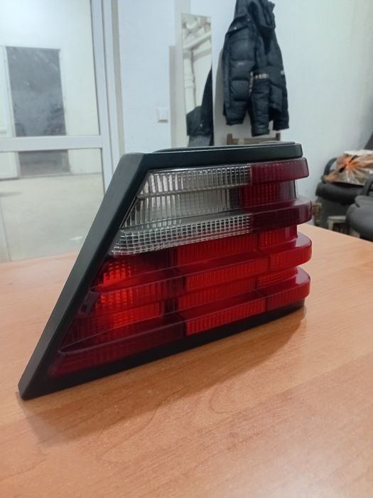 Задний фонарь HELLA w 124