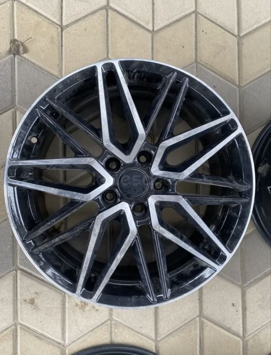 Комплект дисков R18