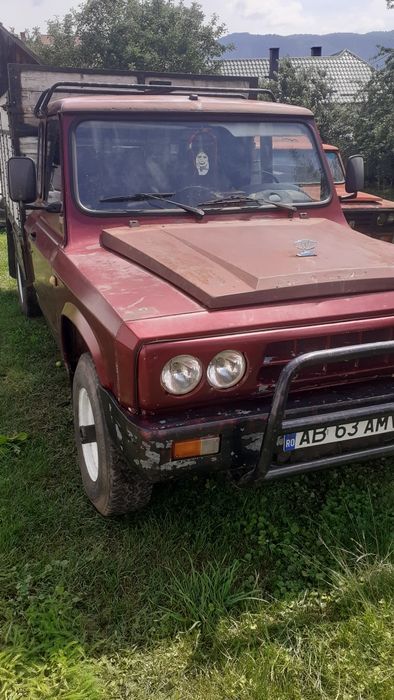 Vând aro camioneta