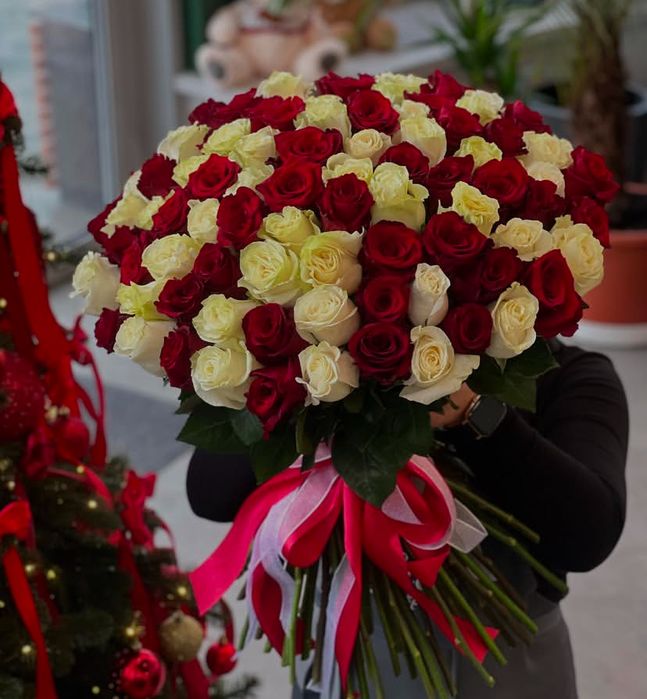 Пионы, Розы, Тюльпаны цветы букеты