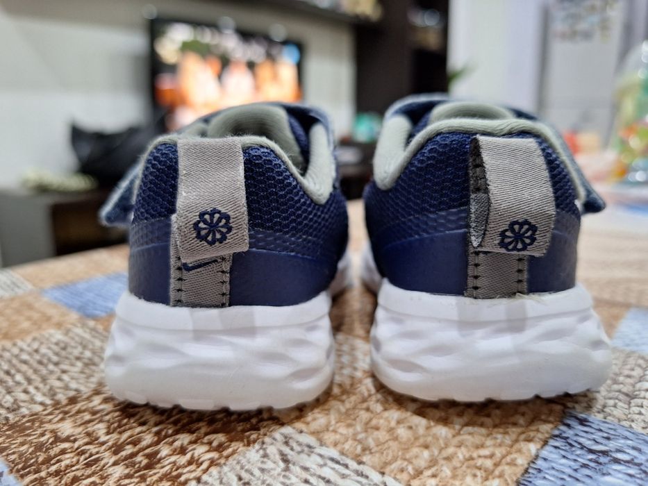 Детски маратонки Nike Revolution 6