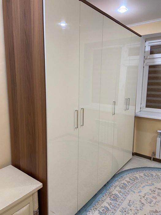 Шкаф 5 есікті,таза