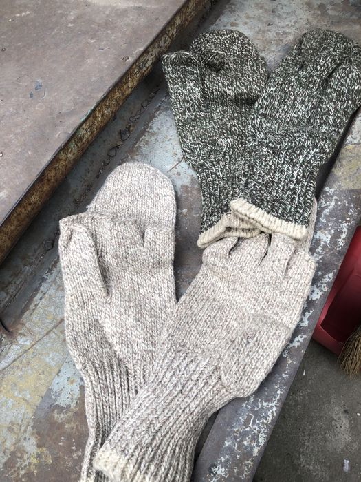 Перчатки по 200 тенге зимние