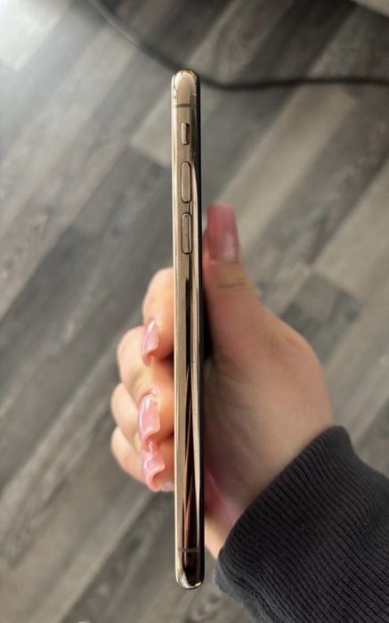 Продам Iphone xs, 64gb памяти