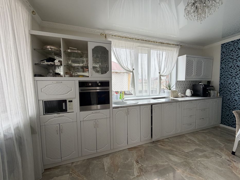 Продам кухонный гарнитур.