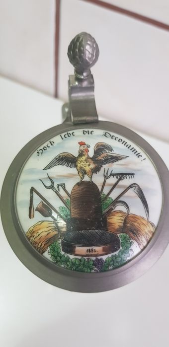 Halbă de bere germană cu capac