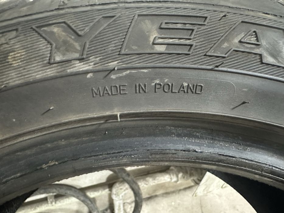 Продам шины б/у - goodyear ultragrip 600