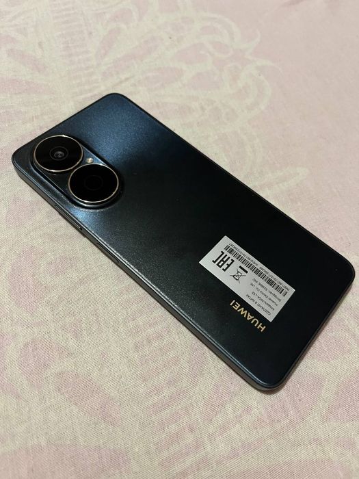 Телефон HUAWEI nova Y73