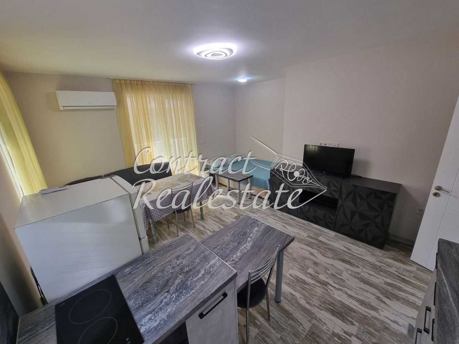 Страхотен Двустаен Обзаведен Колхозен  пазар !