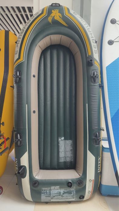 Продам надувной лодка ПВХ  INTEX оригинал