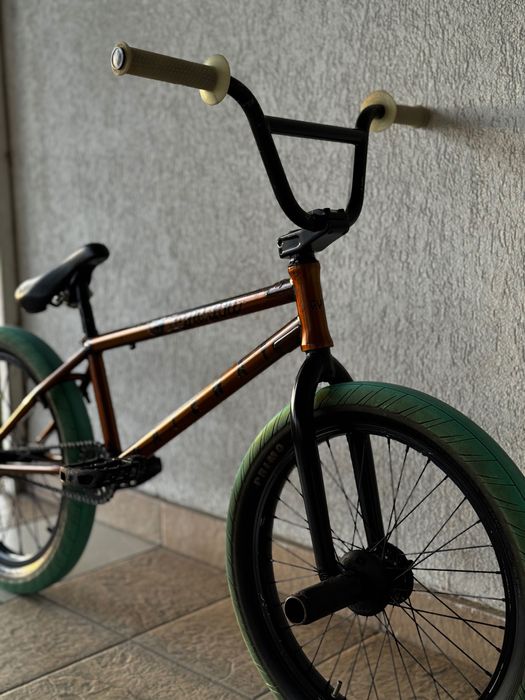 Vând bicicletă BMX custom street, park, plaza, Cult Gateway Bike 20.5.