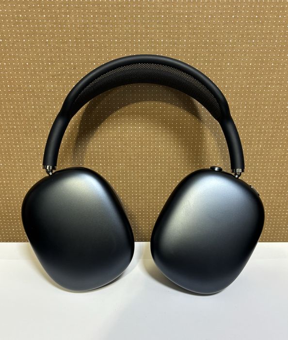 MDM vinde: Casti Airpods Max, Midnight.