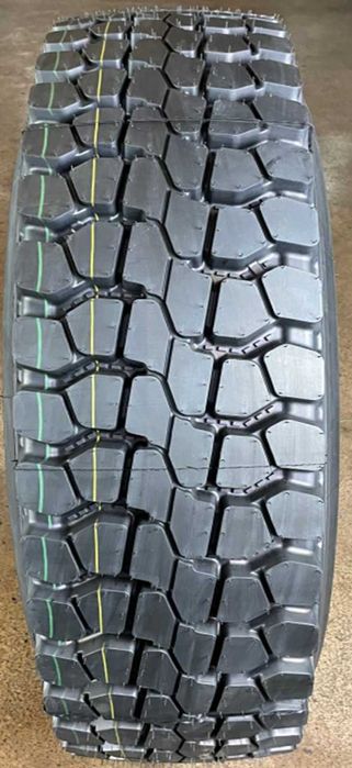 12:00R20 ROADSTAR yuk mashinalari uchun sifatli balon sotiladi.