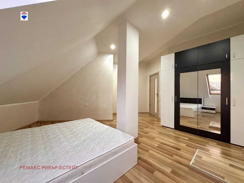 Продава се Четиристаен апартамент в Русе, Широк център - 148 кв.м за 1250 €/кв.м - Снимка #1