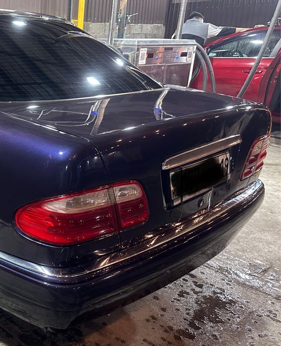 Крышка багажника мерс 210