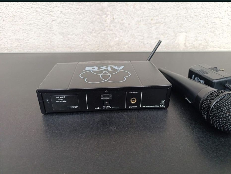 Set microfon și receiver AKG SR 40 PRO