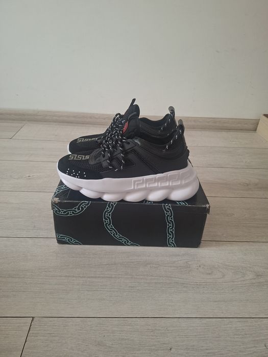 Versace Chain Reaction