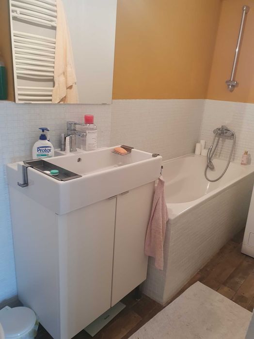 Persoana fizica, inchiriez apartament luminos, 2 camere