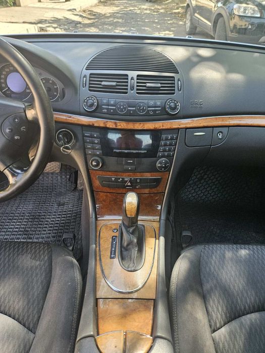 Продавам Mercedes