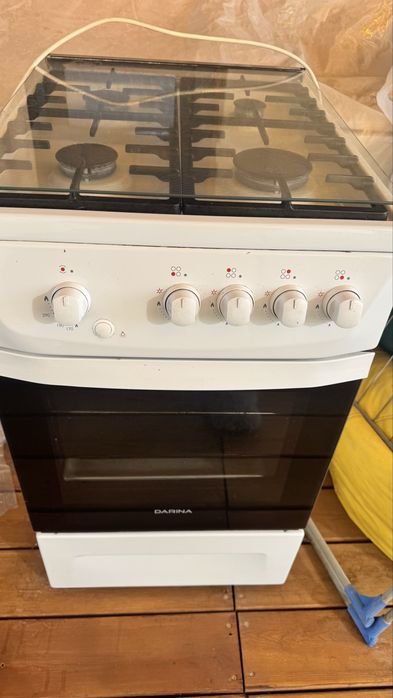 Продам б/у газовую плиту