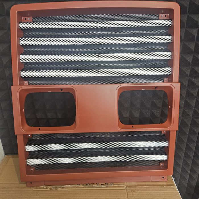 Masca fata tractor fiat