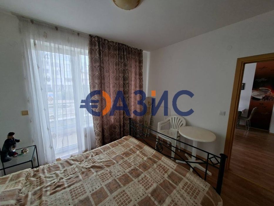 Продава се Двустаен апартамент в Бургас, Сарафово - 57 кв.м за 1402 €/кв.м - Снимка #8