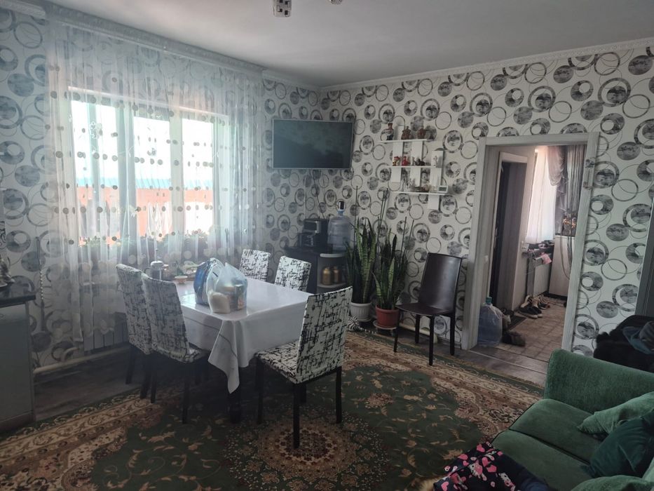 Продаеться дом.