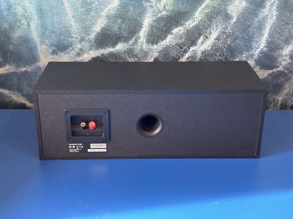 Център Polk Audio XT30