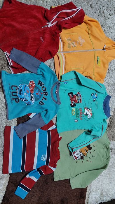 Продам кофточки на мальчика