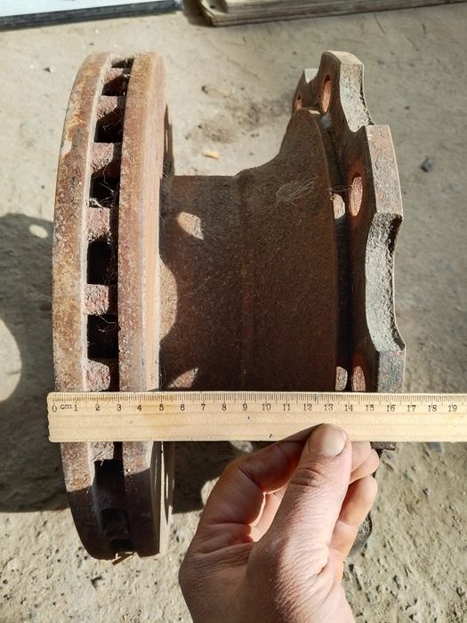 Диск тормозной от прицепа крона мега ось bpw