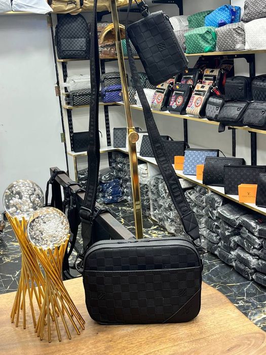 Мъжка чанта / Мъжки чанти Louis Vuitton