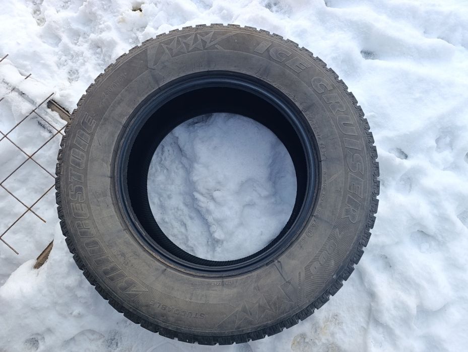 Продам зимние шины б/у
