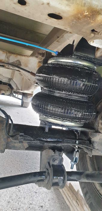 Perne aer suspensie auto – kit complet pentru dube, rulote, SUV,