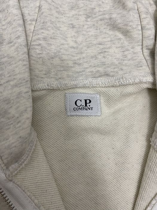 Продам зипку C.P. Company