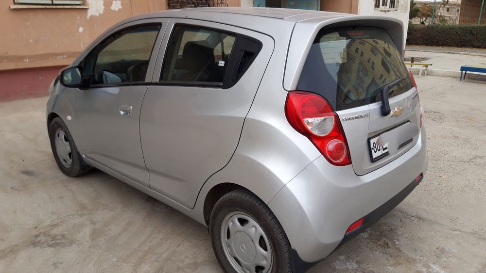 Спарк 2-позиция сотилади, холати яхши