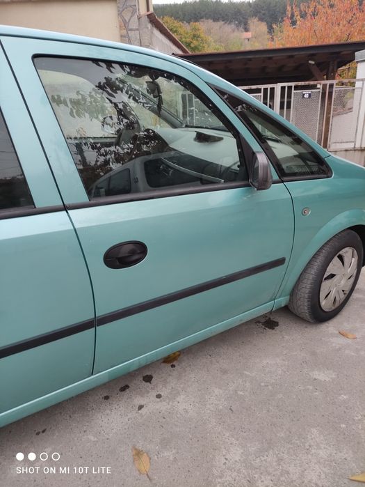 Опел Мерива хечбек 2003 нов внос бартер за седан