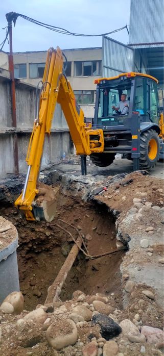 Трактор экскаватор 3 в 1