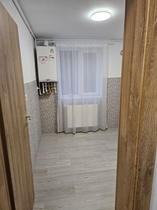 Vand apartament cu 2 camere