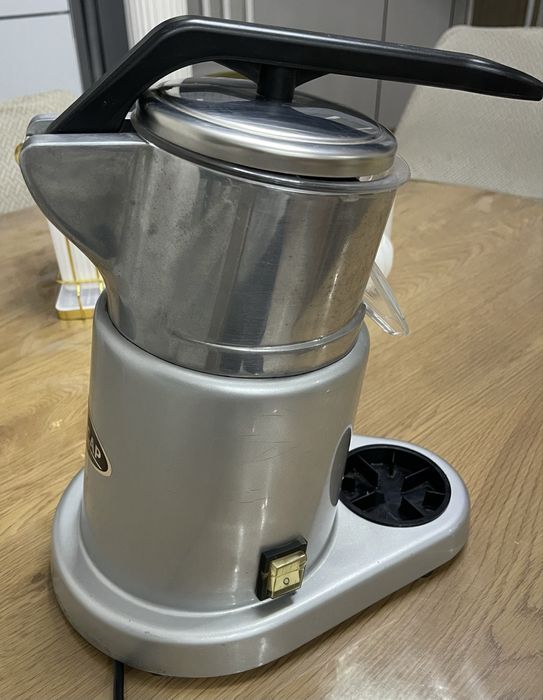 Соковыжималка для цитрусовых