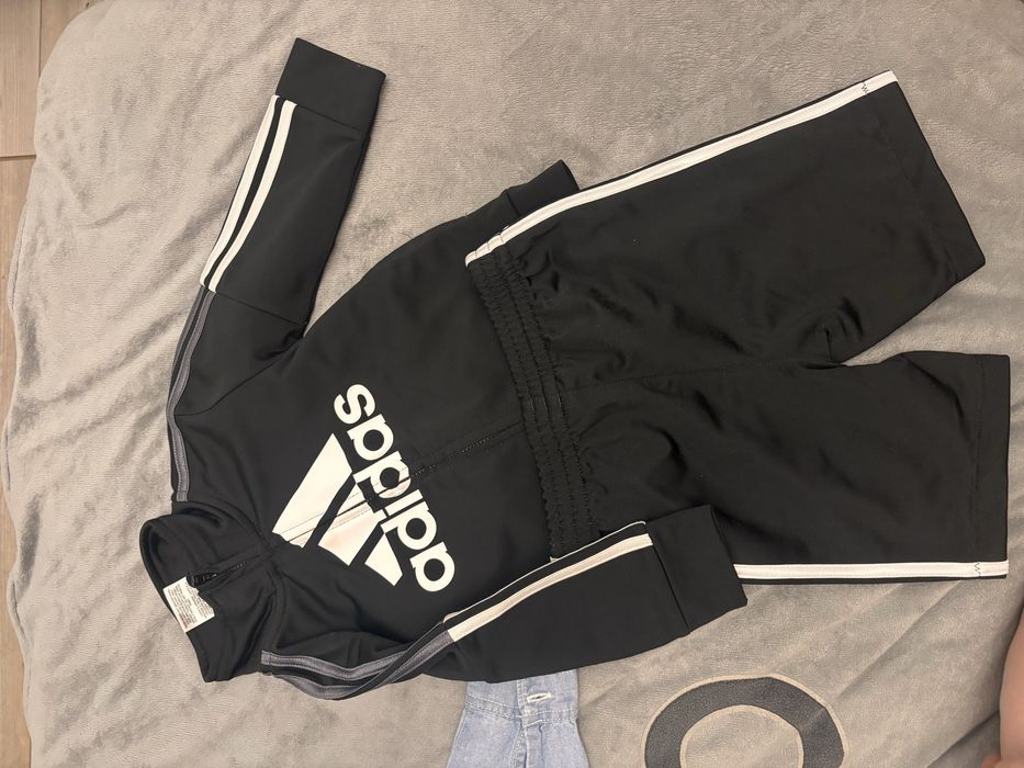 Оригинальный костюмчик Adidas