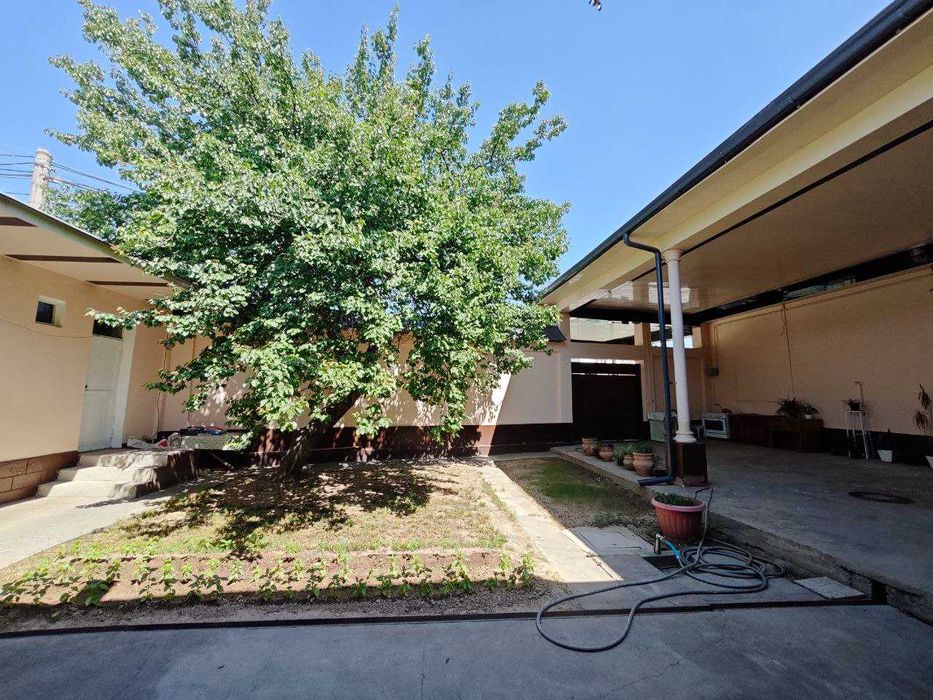 Кукча дарвоза ховли 4.6 сот бизнес ва яшаш учун дом под жилье и бизнес