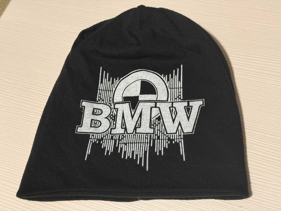 Căciulă model desen BMW marca auto