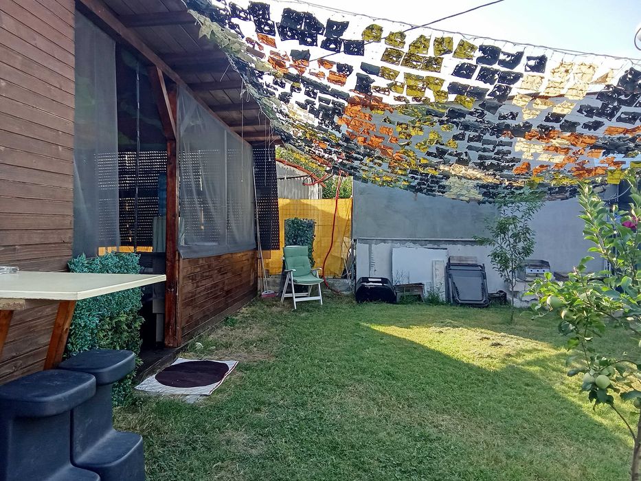 Дава под наем бунгало в Кариани до Канзас - 2500 евро/год.