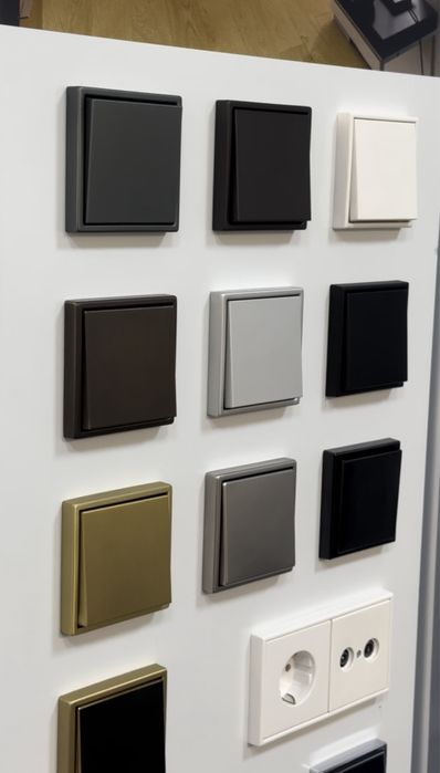 Розетки и выключатели