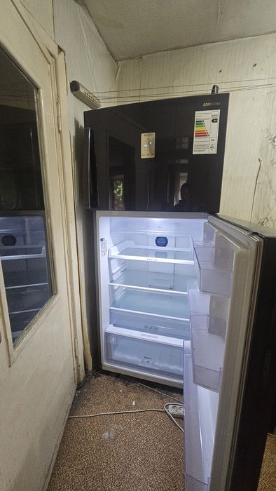 Срочно продам холодильник