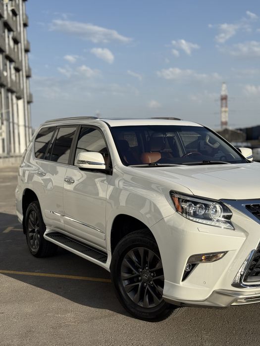 Idealniy holatdagi Lexus sotiladi