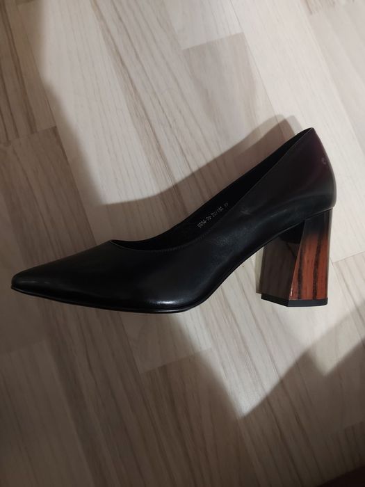 Официални обувки