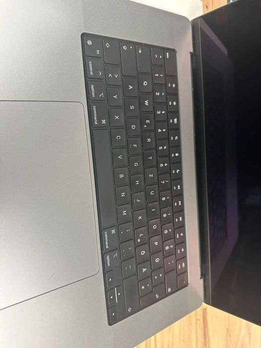 Apple MacBook Pro 16” M1 PRO A2485 16GB RAM 512GB SSD 16C GPU